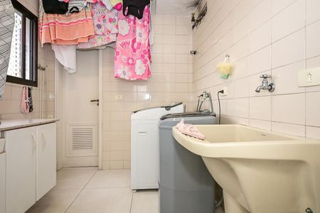 Apartamento à venda com 130m², 3 quartos e 3 vagasÁrea de Serviço 