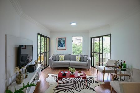 Sala de apartamento à venda com 3 quartos, 130m² em Vila Suzana, São Paulo