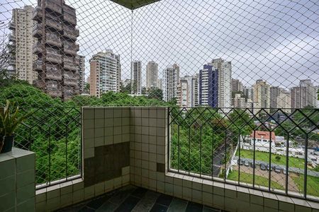 Apartamento à venda com 130m², 3 quartos e 3 vagasVaranda 1