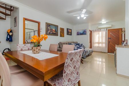 Casa à venda com 2 quartos, 120m² em Campo Novo, Porto Alegre