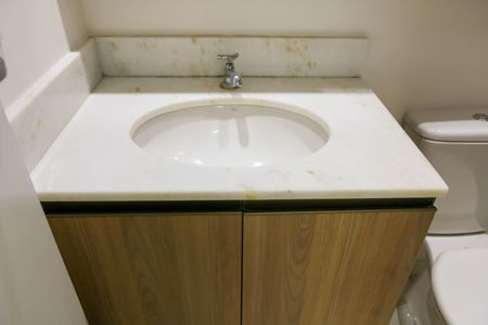 Apartamento para alugar com 55m², 3 quartos e 1 vaga Apartamento para alugar com 55m², 3 quartos e 1 vagaBanheiro do Quarto Suíte