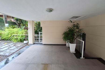 Casa de condomínio à venda com 250m², 4 quartos e 3 vagasGaragem