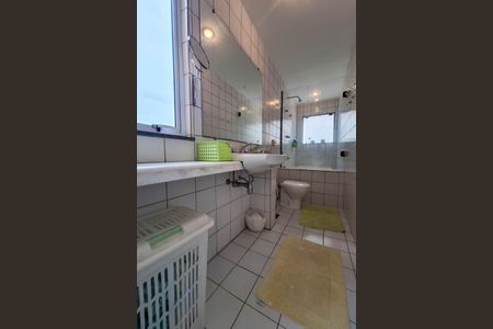 Casa de condomínio à venda com 250m², 4 quartos e 3 vagasBanheiro da Suíte 2