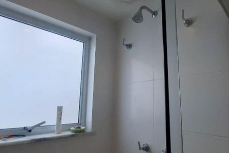 Casa de condomínio à venda com 250m², 4 quartos e 3 vagasBanheiro Social