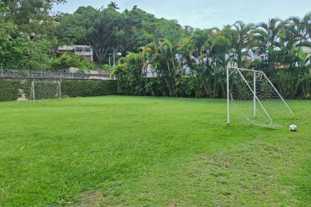 Casa de condomínio à venda com 250m², 4 quartos e 3 vagasÁrea comum