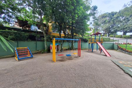 Casa de condomínio à venda com 250m², 4 quartos e 3 vagasÁrea comum