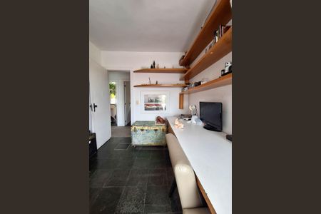 Casa de condomínio à venda com 250m², 4 quartos e 3 vagasQuarto 2