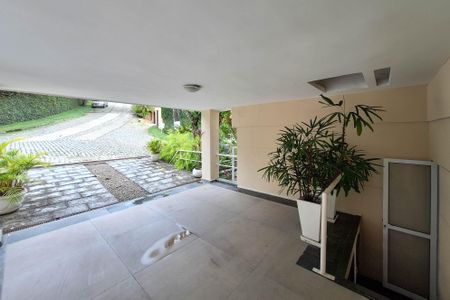 Casa de condomínio à venda com 250m², 4 quartos e 3 vagasGaragem