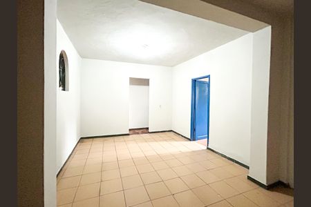 Casa à venda com 200m², 4 quartos e sem vaga