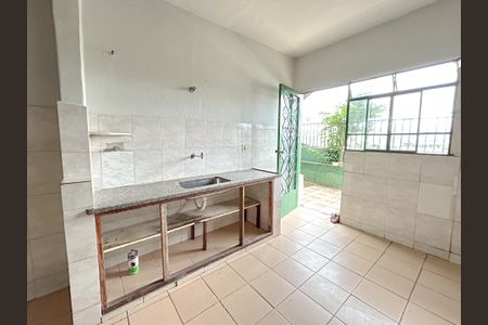 Casa à venda com 200m², 4 quartos e sem vaga