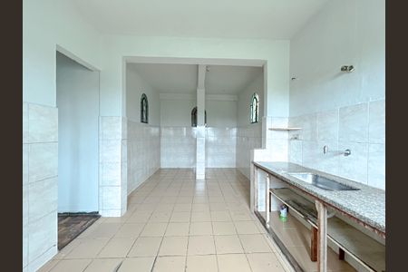 Casa à venda com 200m², 4 quartos e sem vaga