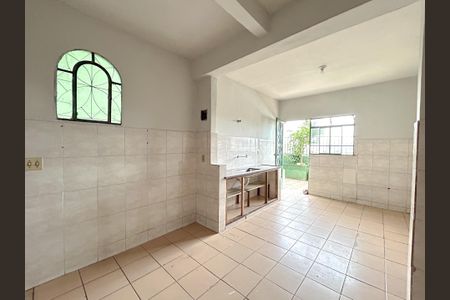 Casa à venda com 200m², 4 quartos e sem vaga