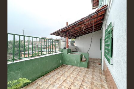 Casa à venda com 200m², 4 quartos e sem vaga