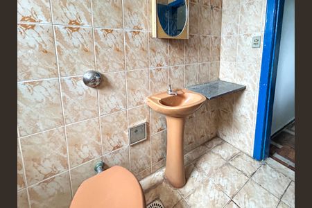 Casa à venda com 200m², 4 quartos e sem vaga