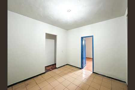 Casa à venda com 4 quartos, 200m² em Glória, Belo Horizonte