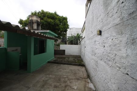 Casa para alugar com 86m², 2 quartos e sem vagaQuintal