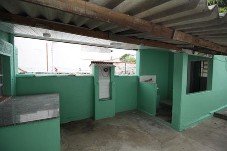Casa para alugar com 86m², 2 quartos e sem vagaÁrea de Serviço