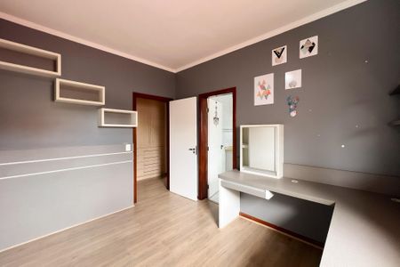 Casa para alugar com 296m², 4 quartos e 6 vagasSuíte 1