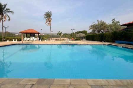 Casa para alugar com 296m², 4 quartos e 6 vagasÁrea comum - Piscina