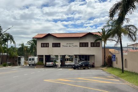 Casa para alugar com 296m², 4 quartos e 6 vagasFachada e portaria