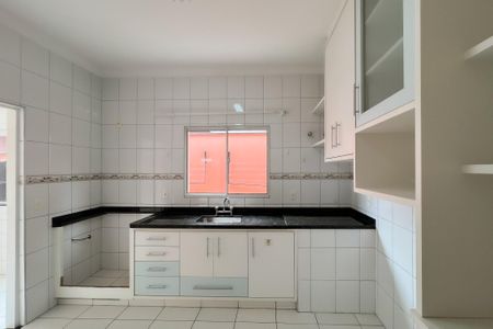 Casa para alugar com 296m², 4 quartos e 6 vagasCozinha