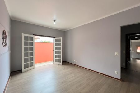 Casa para alugar com 296m², 4 quartos e 6 vagasSuíte 3