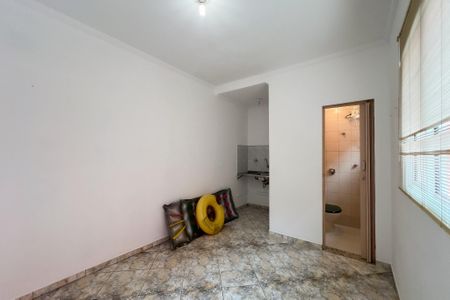 Casa para alugar com 296m², 4 quartos e 6 vagasQuarto de Serviço