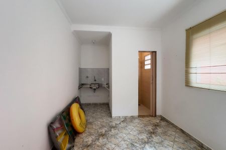 Casa para alugar com 296m², 4 quartos e 6 vagasQuarto de Serviço