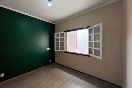 Casa para alugar com 296m², 4 quartos e 6 vagasSuíte 2