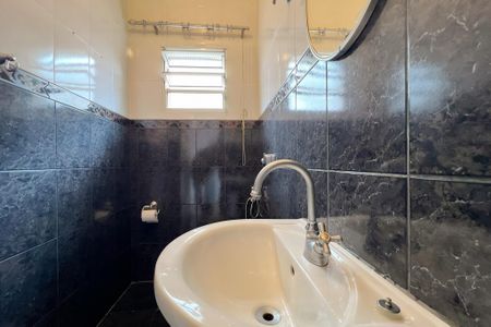 Casa para alugar com 296m², 4 quartos e 6 vagasLavabo