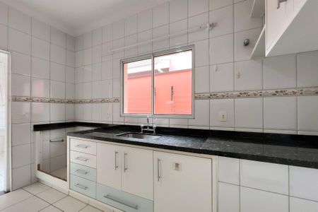 Casa para alugar com 296m², 4 quartos e 6 vagasCozinha