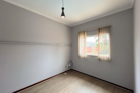 Casa para alugar com 296m², 4 quartos e 6 vagasEscritório