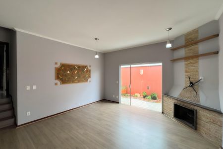 Sala de casa de condomínio para alugar com 4 quartos, 296m² em Santa Cruz, Valinhos