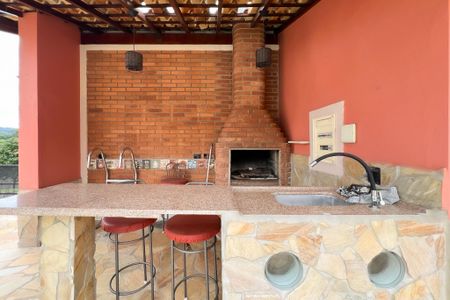 Casa para alugar com 296m², 4 quartos e 6 vagasChurrasqueira