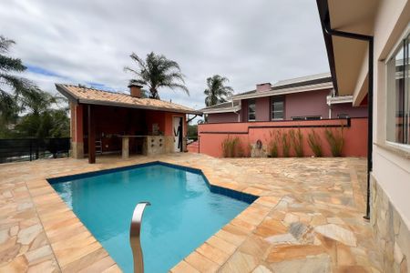 Casa para alugar com 296m², 4 quartos e 6 vagasPiscina