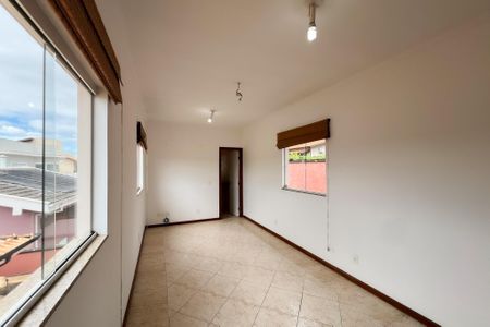 Casa para alugar com 296m², 4 quartos e 6 vagasSuíte de hóspedes