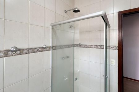 Casa para alugar com 296m², 4 quartos e 6 vagasBanheiro da Suíte 3