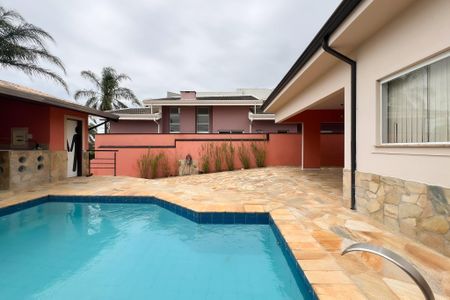 Casa para alugar com 296m², 4 quartos e 6 vagasPiscina