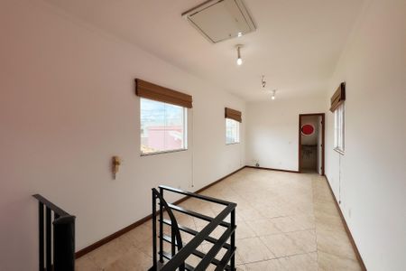 Casa para alugar com 296m², 4 quartos e 6 vagasSuíte de hóspedes