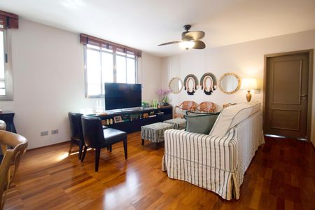 Apartamento à venda com 135m², 3 quartos e 2 vagas