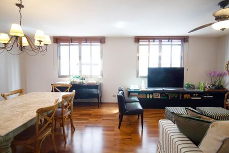 Apartamento à venda com 135m², 3 quartos e 2 vagas