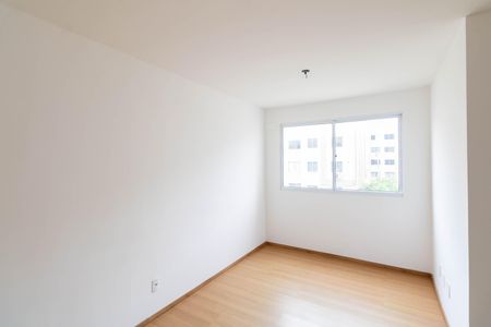 Sala de apartamento para alugar com 2 quartos, 42m² em Campo Grande, Rio de Janeiro