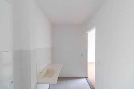 Apartamento para alugar com 42m², 2 quartos e 1 vaga Apartamento para alugar com 42m², 2 quartos e 1 vagaCozinha e Área de Serviço