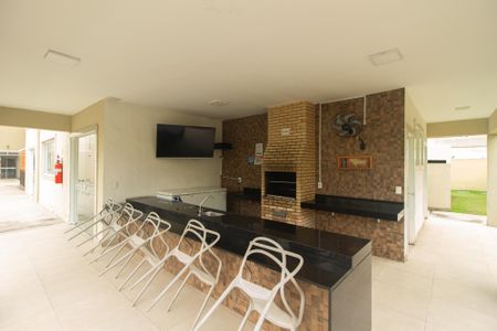 Apartamento para alugar com 42m², 2 quartos e 1 vaga Apartamento para alugar com 42m², 2 quartos e 1 vagaÁrea comum - Churrasqueira