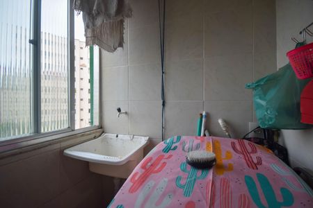Apartamento para alugar com 50m², 2 quartos e sem vaga Apartamento para alugar com 50m², 2 quartos e sem vagaCozinha e Área de Serviço