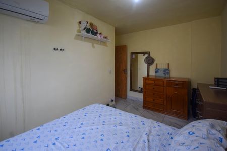 Quarto 1 de apartamento para alugar com 2 quartos, 50m² em Camorim, Rio de Janeiro