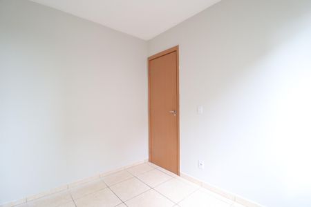 Quarto 1 de apartamento para alugar com 2 quartos, 58m² em Laranjeiras, Uberlândia
