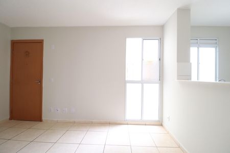 Sala de apartamento para alugar com 2 quartos, 58m² em Laranjeiras, Uberlândia