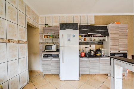 Casa à venda com 145m², 3 quartos e 4 vagas Casa à venda com 145m², 3 quartos e 4 vagasCozinha