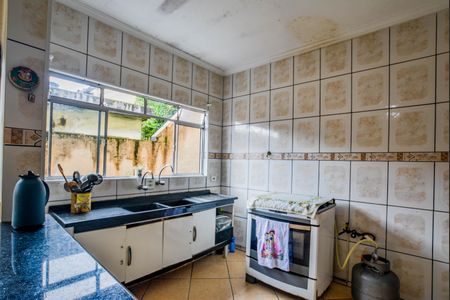 Casa à venda com 145m², 3 quartos e 4 vagas Casa à venda com 145m², 3 quartos e 4 vagasCozinha